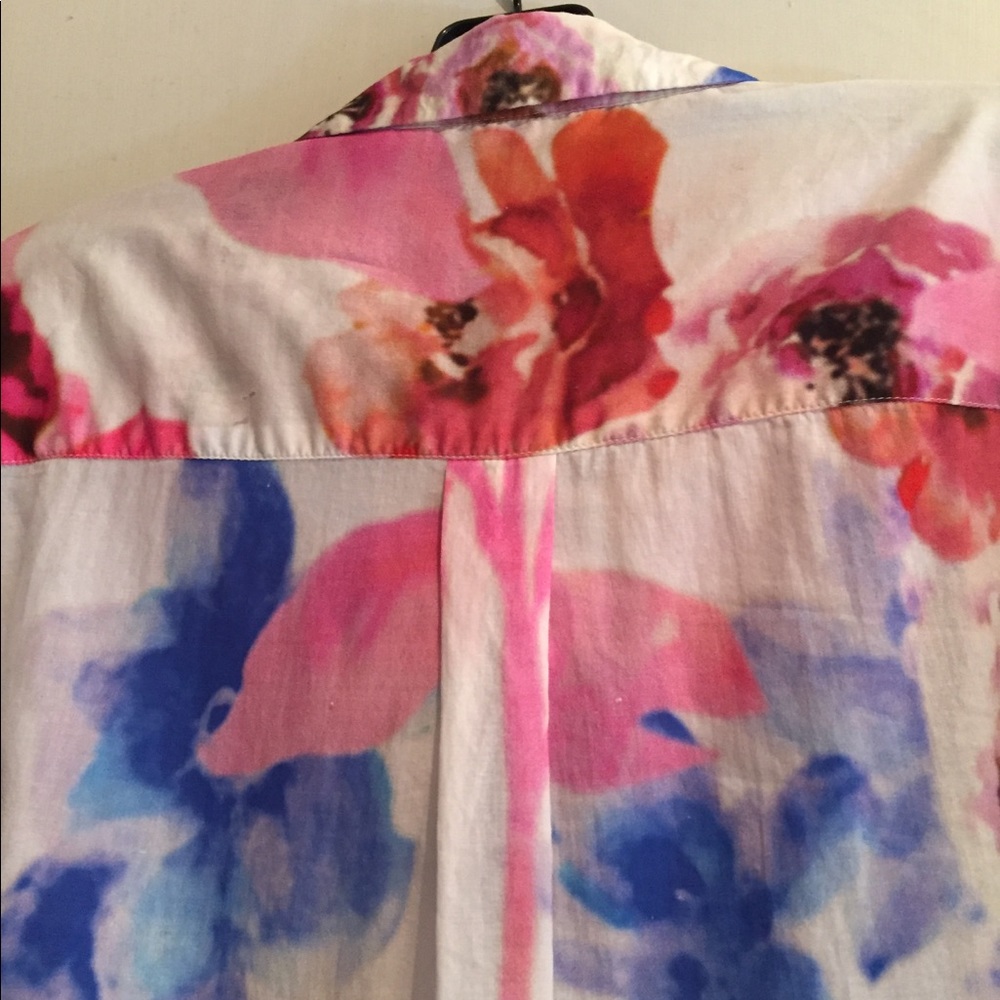 Soft Surroundings blouse with embroidery - Picture 3 of 3